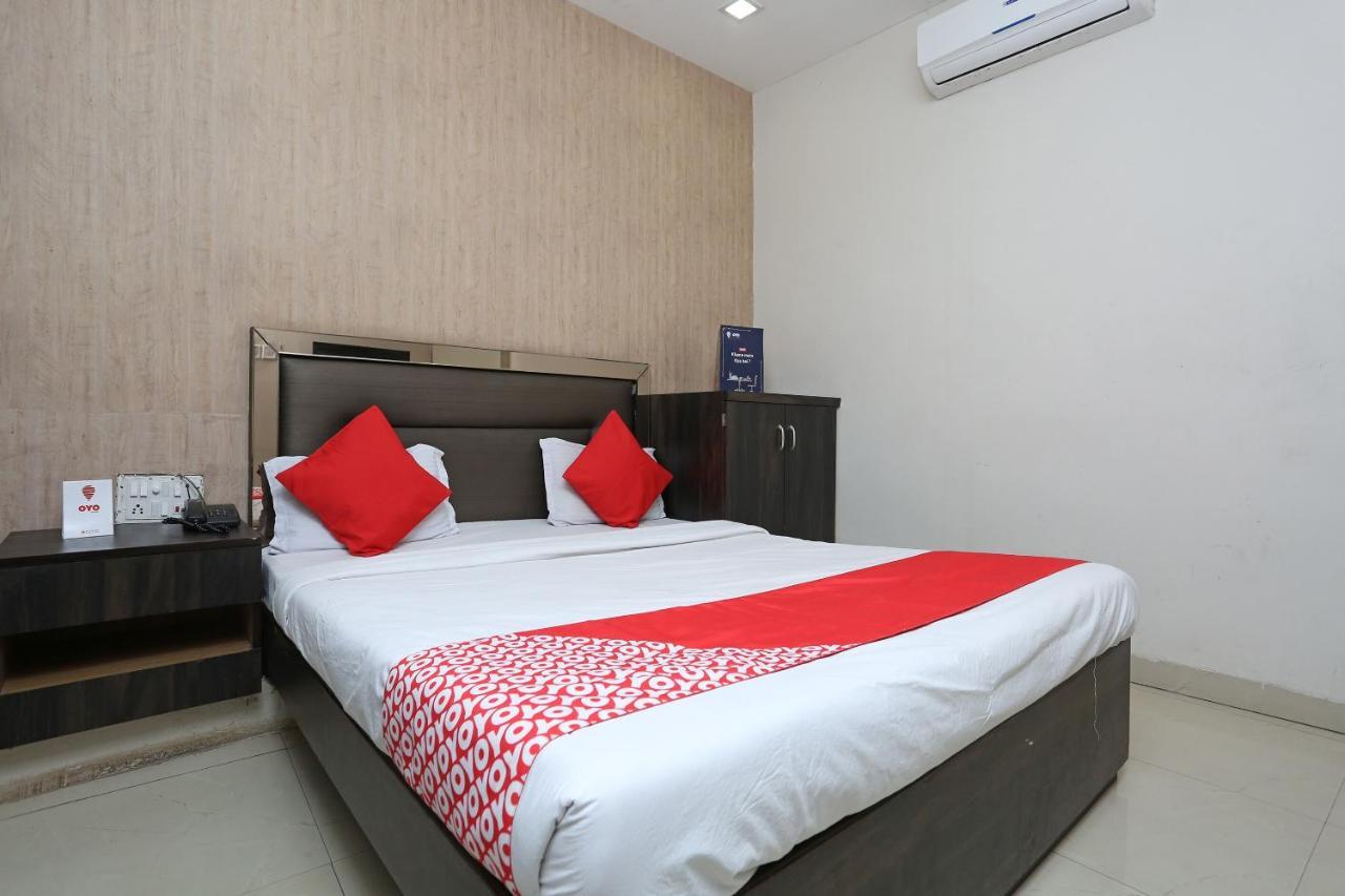 Oyo 6325 Hotel Kiran Rāipur Eksteriør billede